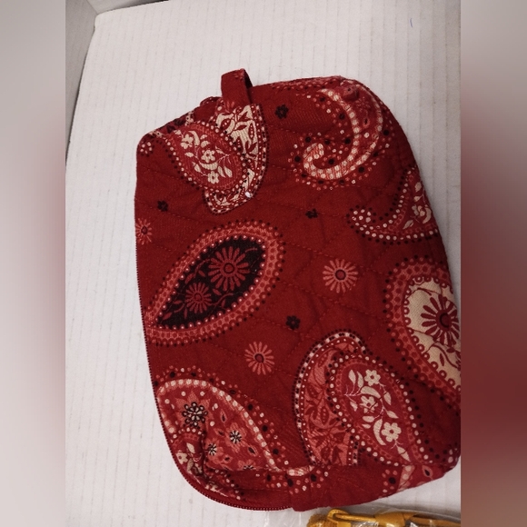 Two Vera Bradley Paisley Lined Zippered Travel Make Up Storage Pouch - Picture 2 of 14